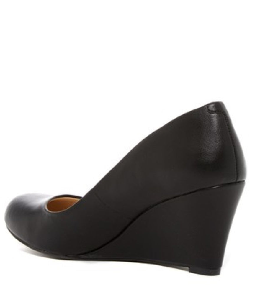 Jessica Simpson Sampson Wedge Pump - Petite Shoes